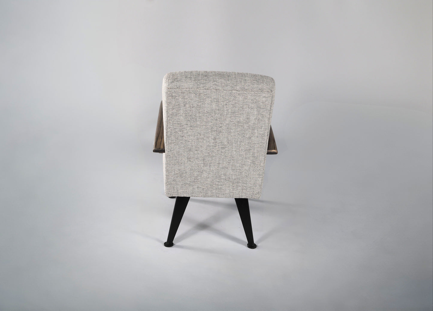 4400 Dining Chair with Arms (Light Grey)