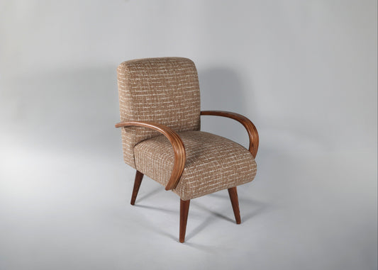 4400 Dining Chair with Arms (Brown)