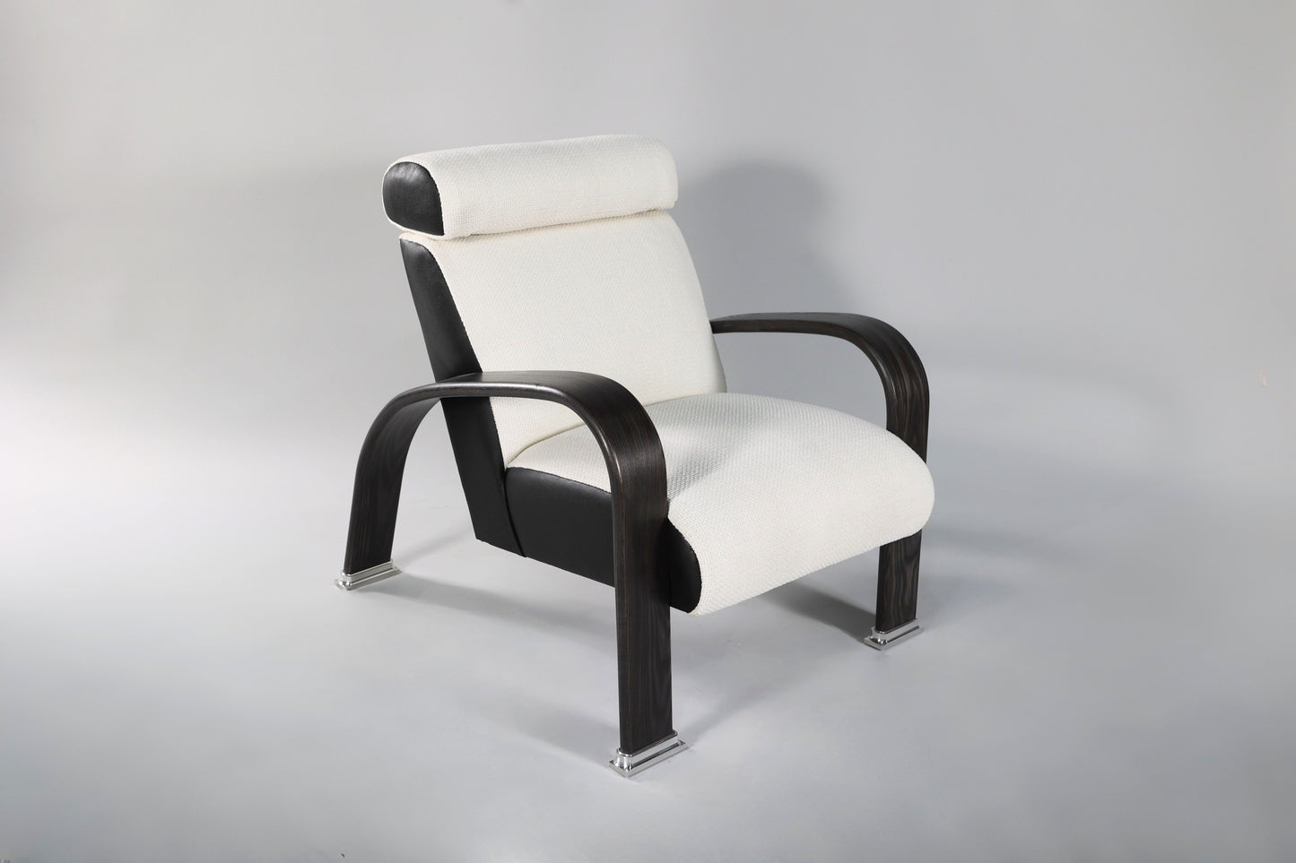 1905 Lounge Chair with Headrest - White